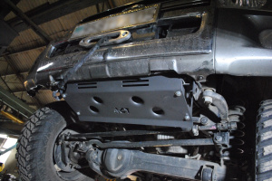 Защита рулевых тяг (передняя) для Toyota Land Cruiser 76 - алюминий 6 мм