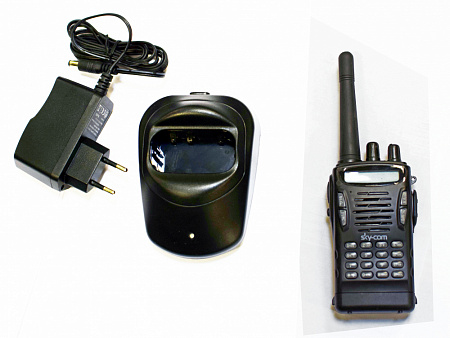 Носимая радиостанция Sky-Com SC-R702 LPD, PMR 400-470МГц в комплекте с запасным аккумулятором